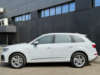 2020 Audi Q7 45 TDI II (4M) Рестайлинг, белый, 7700000 рублей, вид 5