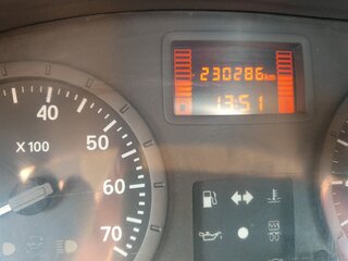 2013 Renault Logan I Рестайлинг, белый, 480000 рублей, вид 5