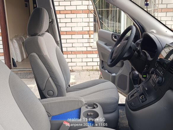 2009 Kia Carnival Grand II, золотистый, 1200000 рублей - вид 11