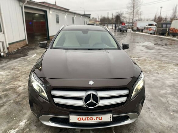 2014 Mercedes-Benz GLA 200 I (X156), коричневый, 1599999 рублей - вид 3