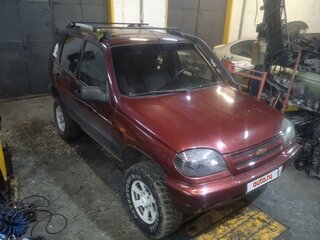 2004 Chevrolet Niva I, красный, 530000 рублей, вид 3
