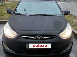 2011 Hyundai Solaris I, чёрный, 700000 рублей, вид 2