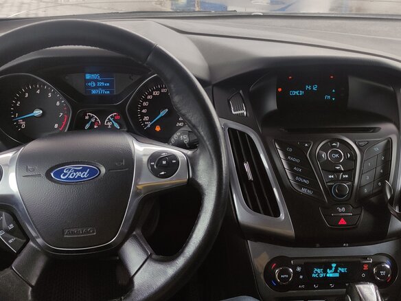 2014 Ford Focus III, белый, 760000 рублей - вид 5