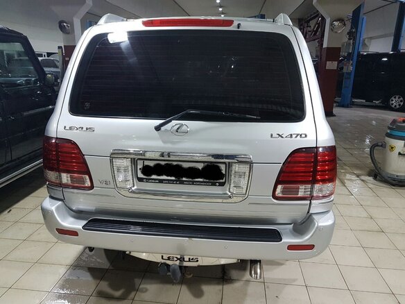 2006 Lexus LX 470 II Рестайлинг, серебристый - вид 4