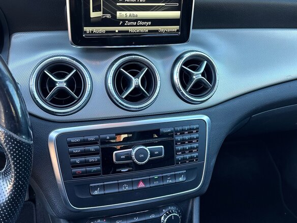 2013 Mercedes-Benz CLA 200 I (C117, X117), белый, 1899999 рублей - вид 17