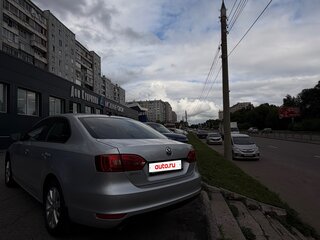 2013 Volkswagen Jetta VI, серебристый, 1100000 рублей, вид 4