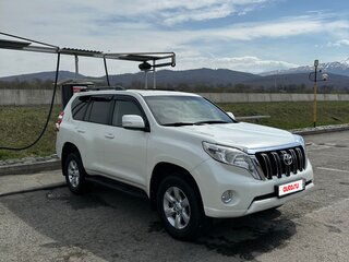2014 Toyota Land Cruiser Prado 150 Series Рестайлинг 1, белый, 3000000 рублей, вид 3