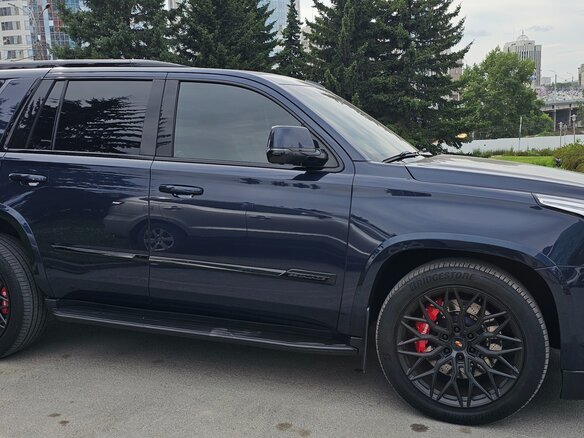 2018 Cadillac Escalade IV, синий, 6000000 рублей