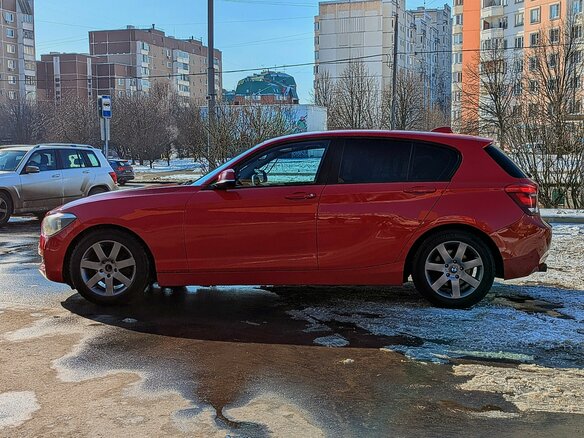2012 BMW 1 серии 116i II (F20/F21), красный, 1100000 рублей - вид 9
