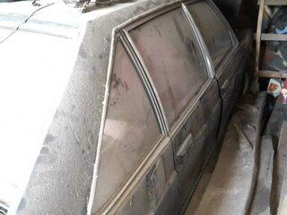 1990 Tatra T613 613-3, чёрный, 1000000 рублей, вид 4