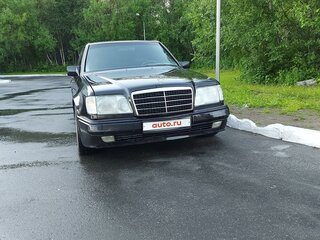 1994 Mercedes-Benz E-Класс 420 I (W124), фиолетовый, 2500000 рублей, вид 1