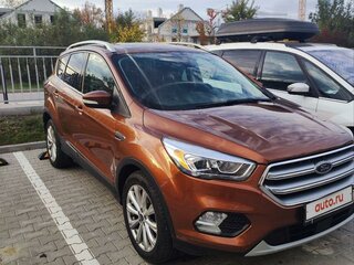 2017 Ford Escape III Рестайлинг, золотистый, 1440000 рублей, вид 1