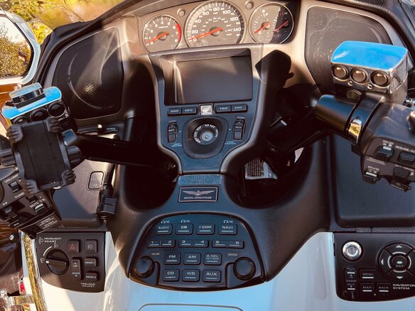 2008 Honda GL 1800 Gold Wing, белый, 1270000 рублей - вид 16