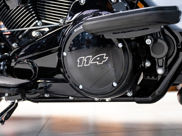 2023 Harley-Davidson Road Glide Limited, серебристый, 3150000 рублей - вид 3