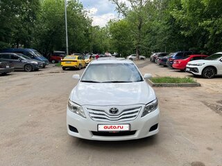 2009 Toyota Camry VI (XV40) Рестайлинг, белый, 2500000 рублей, вид 1