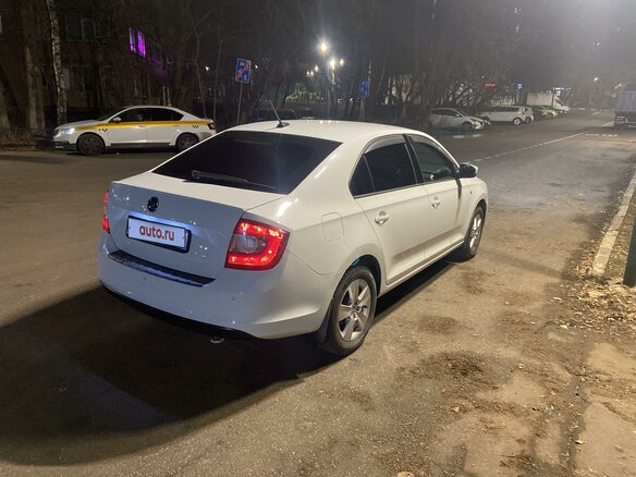 2017 Skoda Rapid I, белый, 1735000 рублей - вид 4