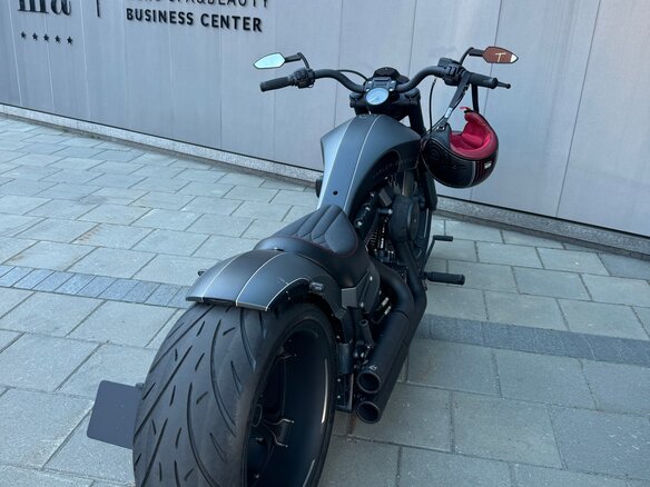 2017 Harley-Davidson Breakout, серый, 3500000 рублей