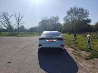 2019 Kia Cerato IV, белый, 2350000 рублей, вид 4