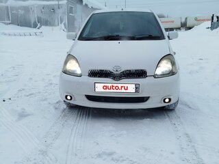 1999 Toyota Vitz I (P10), белый, 400000 рублей, вид 2