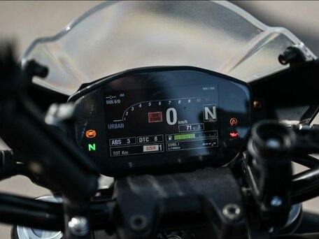 2019 Ducati Monster 821, чёрный, 1150000 рублей, вид 3