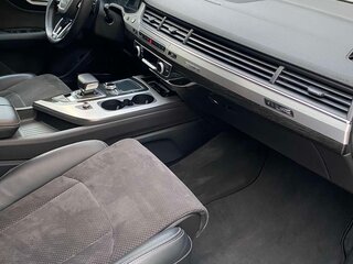 2015 Audi Q7 II (4M), серый, 3800000 рублей, вид 4