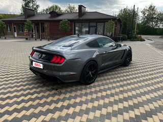2021 Ford Mustang VI Рестайлинг, серебристый, 3700000 рублей, вид 5