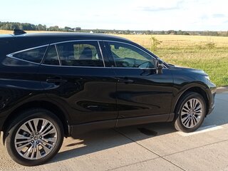 2022 Toyota Venza II, чёрный, 2862120 рублей, вид 2