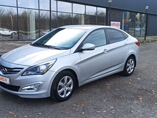 2015 Hyundai Solaris I Рестайлинг, серый, 980000 рублей, вид 1