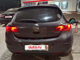 2011 Opel Astra J, серый, 850000 рублей, вид 4