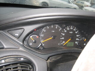2003 Ford Focus I Рестайлинг, серебристый, 310000 рублей, вид 5