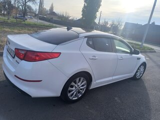 2014 Kia Optima III Рестайлинг, белый, 1000000 рублей, вид 4