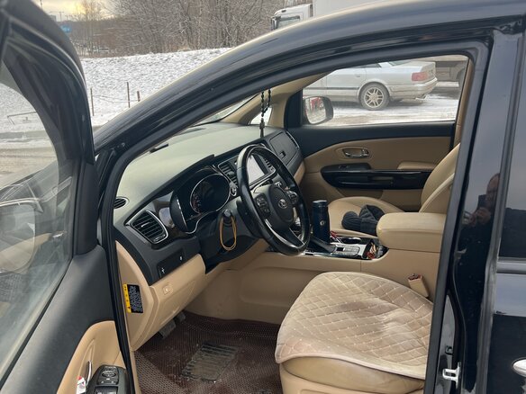 2019 Kia Carnival III, чёрный, 3500000 рублей - вид 2