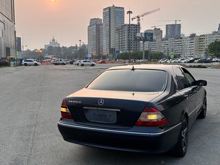 2002 Mercedes-Benz S-Класс 320 IV (W220), зелёный, 900000 рублей, вид 4