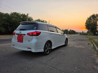 2009 Toyota Wish II, белый, 1410000 рублей, вид 4