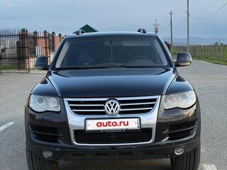 2007 Volkswagen Touareg I Рестайлинг, чёрный, 950000 рублей, вид 1
