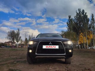 2012 Mitsubishi Outlander II Рестайлинг, чёрный, 1400000 рублей, вид 2