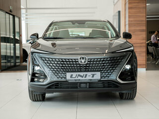 2025 Changan UNI-T I, серый, 3459900 рублей, вид 2