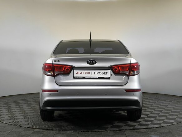 2015 Kia Rio III Рестайлинг, серый - вид 4