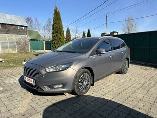 2017 Ford Focus III Рестайлинг, серый, 950000 рублей, вид 1