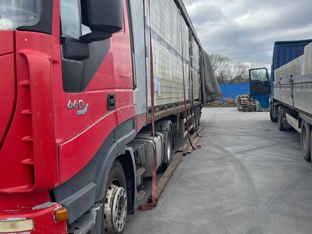 2008 Iveco Stralis, красный, 1450000 рублей, вид 3