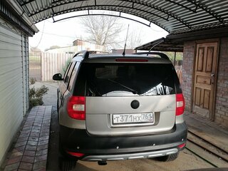 2010 Skoda Yeti I, серый, 700000 рублей, вид 1