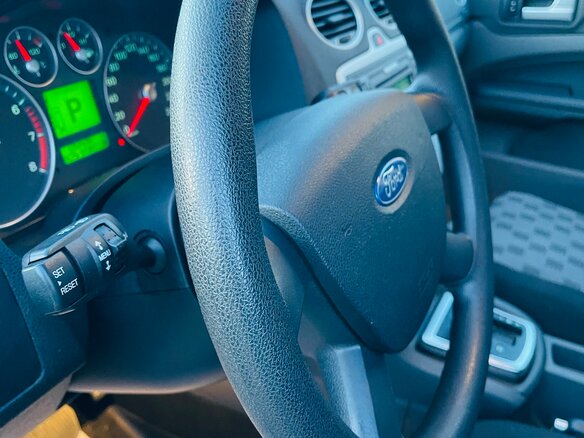 2006 Ford Focus II, красный, 680000 рублей - вид 13