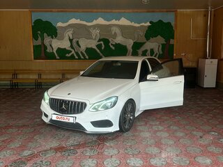 2013 Mercedes-Benz E-Класс 200 IV (W212, S212, C207) Рестайлинг, белый, 2350000 рублей, вид 3