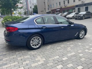 2018 BMW 5 серии 520d xDrive VII (G30/G31/G38), синий, 5000000 рублей, вид 5
