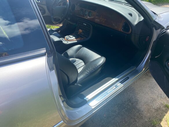 2000 Jaguar XK I, серебристый, 2800000 рублей - вид 11