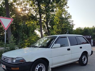 1988 Toyota Corolla VI (E90), белый, 385000 рублей, вид 1