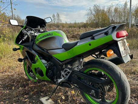 1997 Kawasaki ZX-6 Ninja, зелёный, 320000 рублей, вид 4