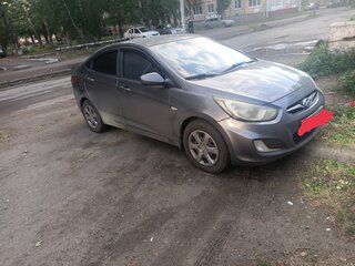 2012 Hyundai Solaris I, серый, 720000 рублей, вид 4