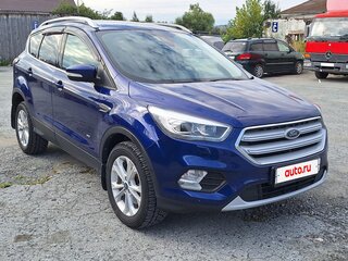 2018 Ford Kuga II Рестайлинг, синий, 1690000 рублей, вид 1