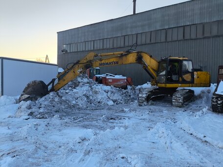 2010 Komatsu PC200-7, жёлтый, 1800000 рублей, вид 1